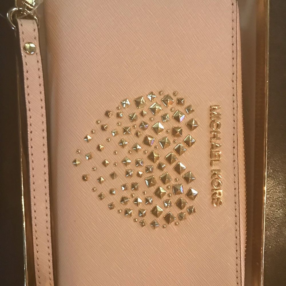 Michael Kors ❤️SOLD❤️ - Picture 2 of 8